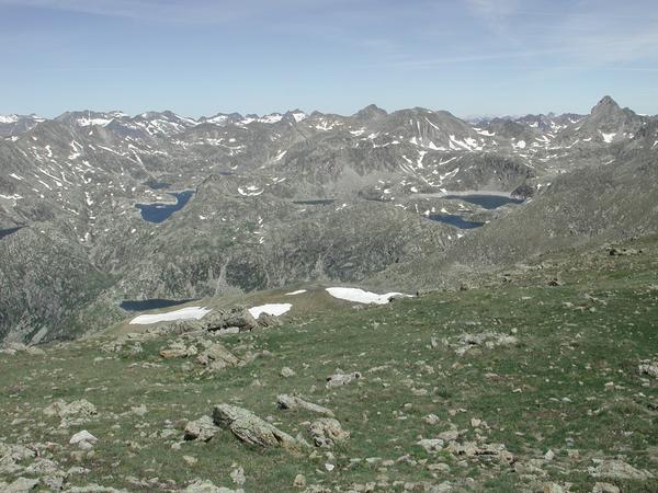 El Pic de Peguera i regió d’estany Gento des del Monsent de Pallars.Foto Josep Giralt