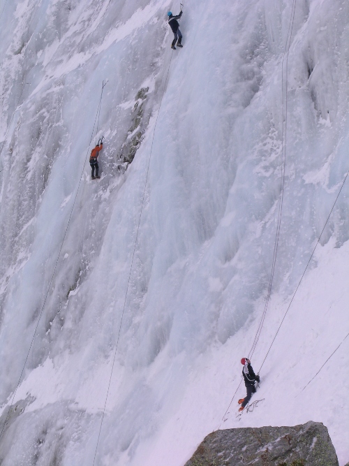 CURS MONOGR&Agrave;FIC D'ESCALADA EN GEL 2013